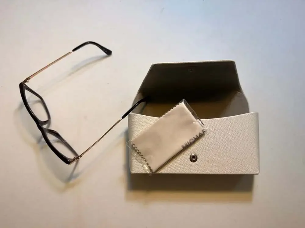 Michael‎ Kors Caracas MK4058 Rx Eyeglasses with Saffiano Leather Case